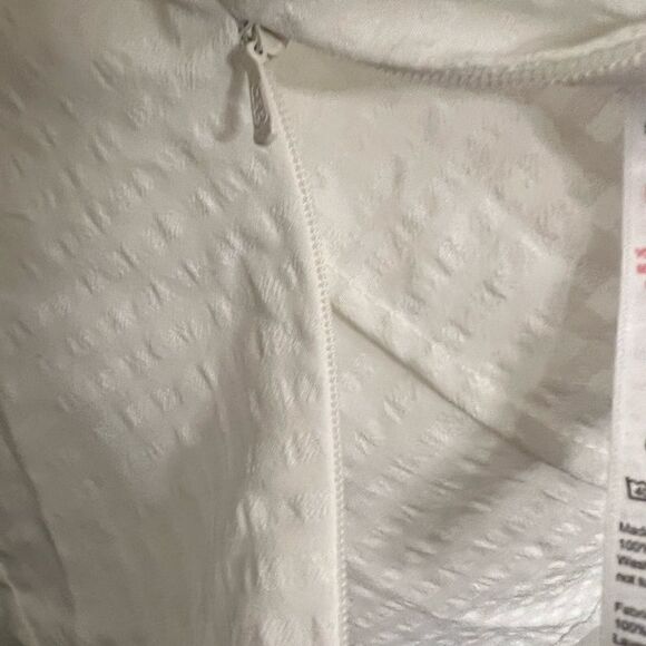 NWT women’s TopShop size 4 crop low v peasant top. - Picture 12 of 12